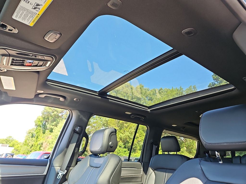New 2026 Jeep Grand Wagoneer SUV
