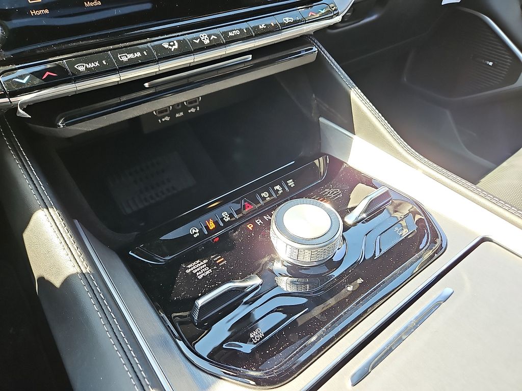 New 2026 Jeep Grand Wagoneer SUV