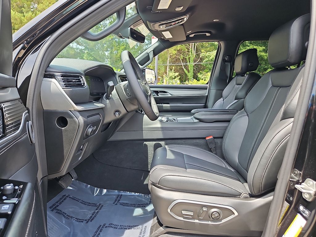 New 2026 Jeep Grand Wagoneer SUV