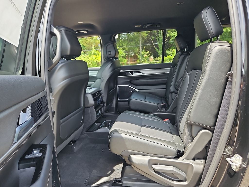 New 2026 Jeep Grand Wagoneer SUV