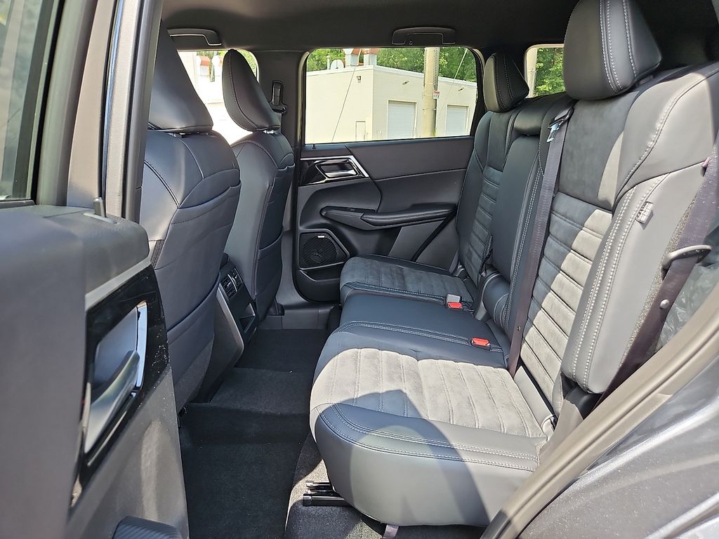 New 2026 Mitsubishi Outlander SUV