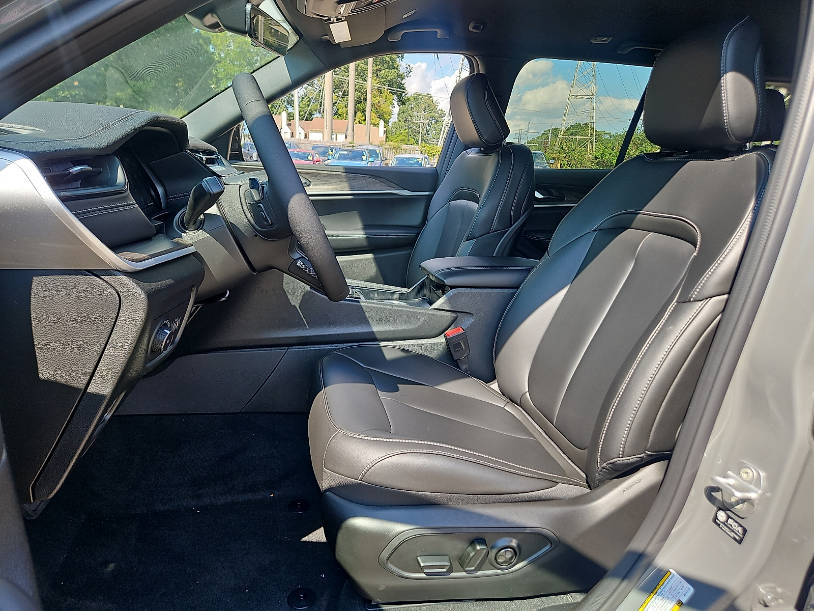 New 2027 Jeep Grand Cherokee SUV