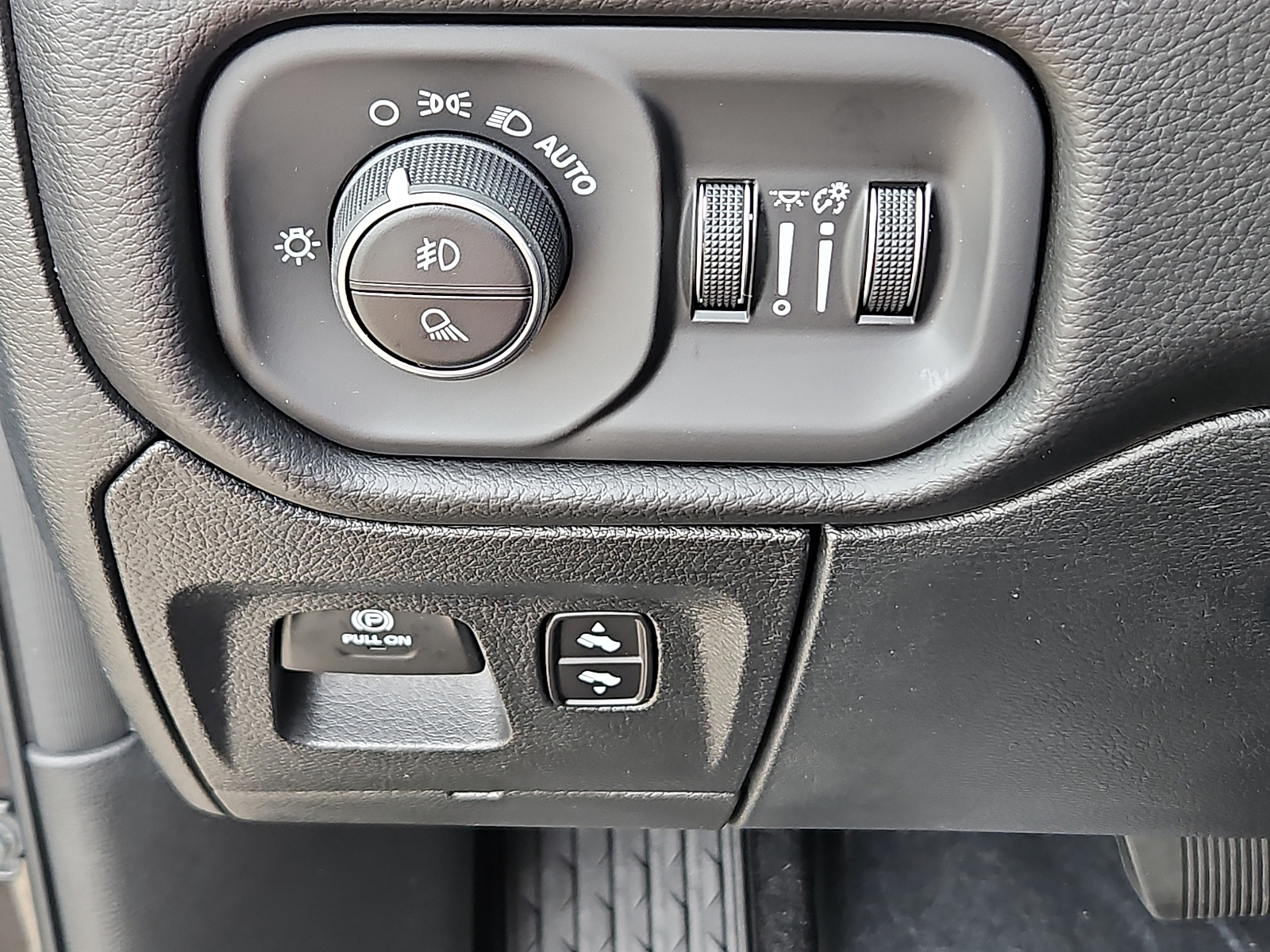 New 2027 Ram 1500 Truck