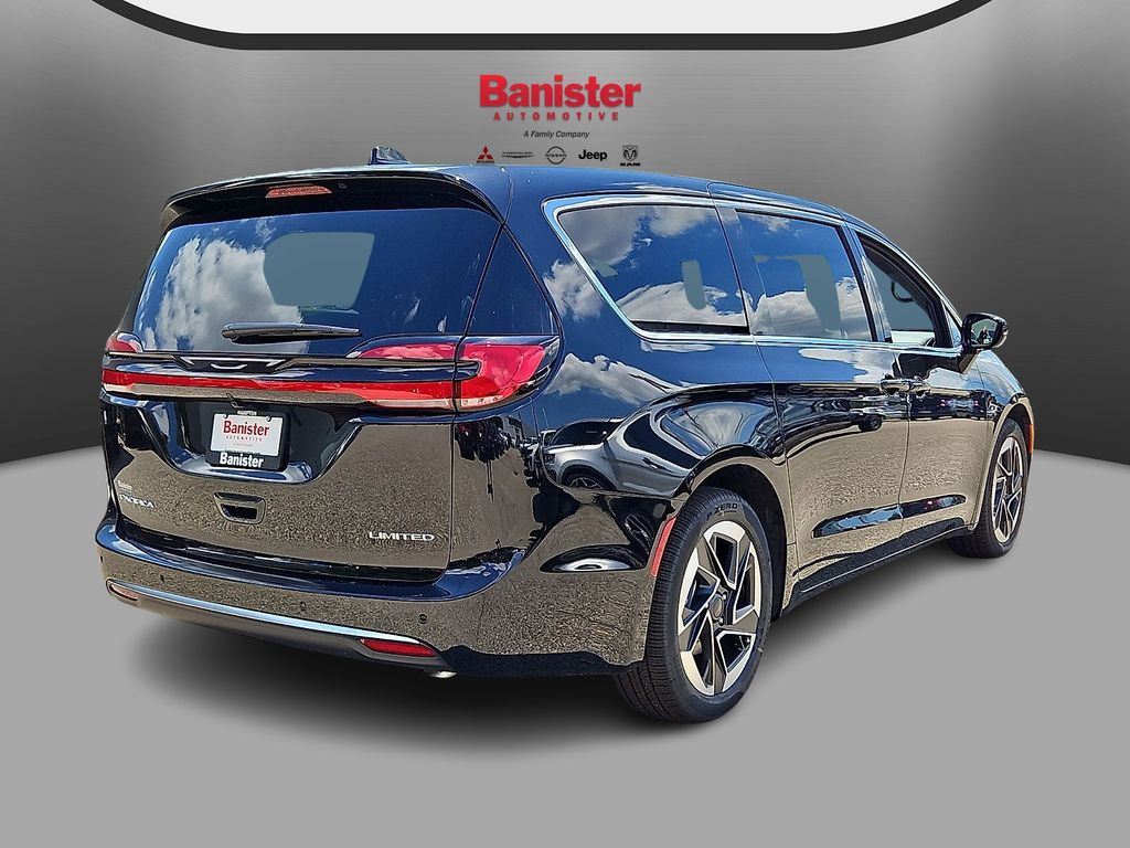 New 2027 Chrysler Pacifica Van