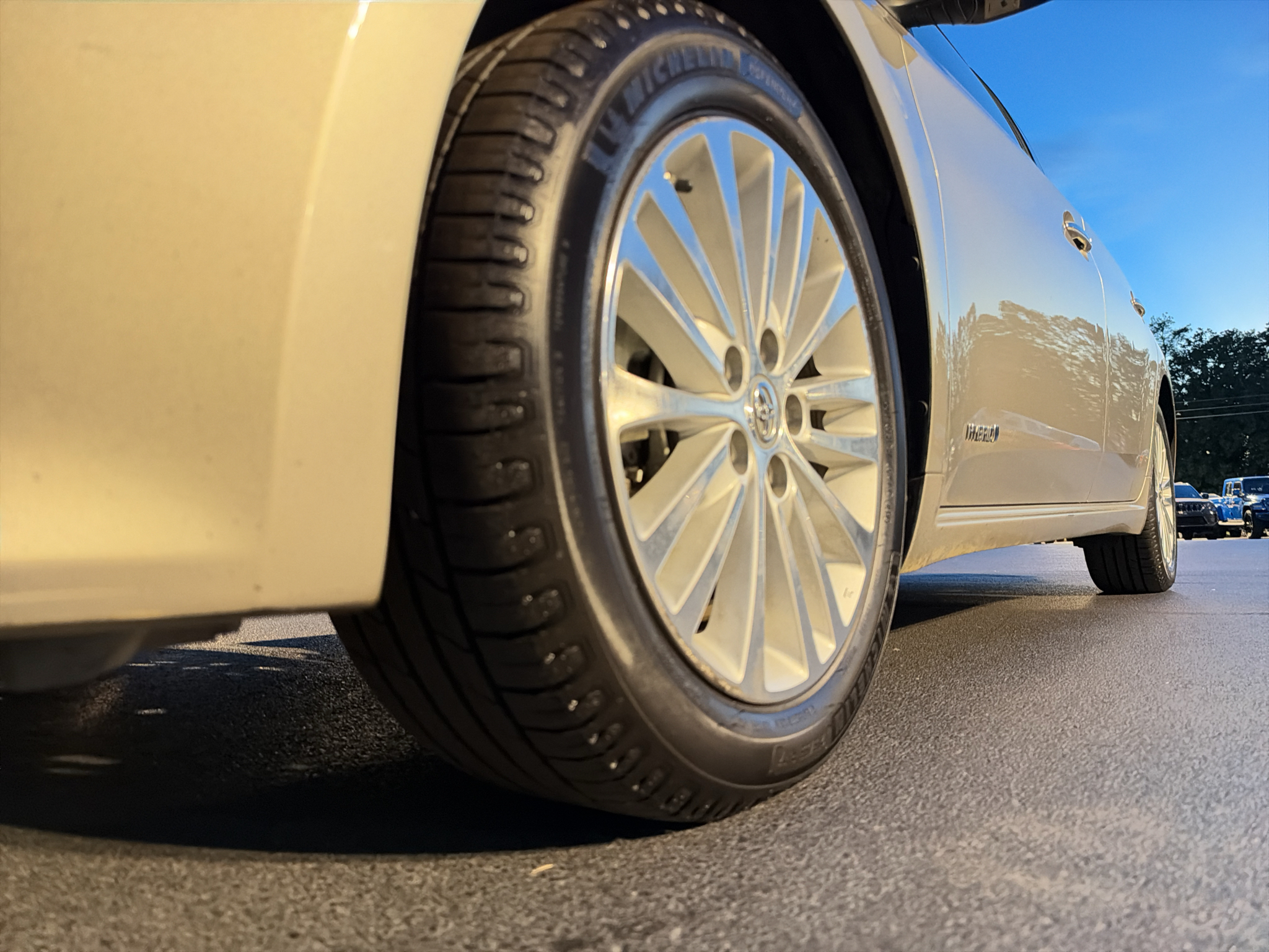 Used 2015 Toyota Avalon Hybrid Sedan