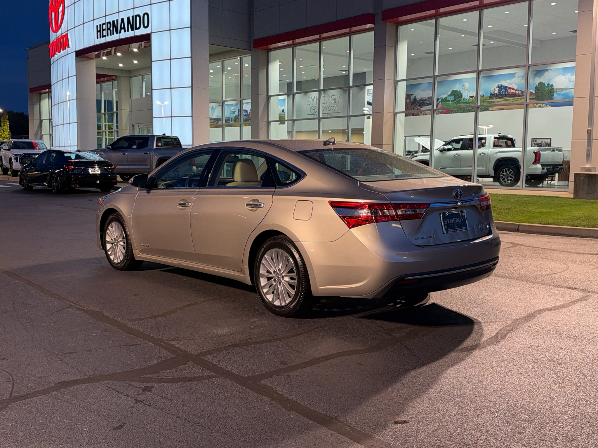 Used 2015 Toyota Avalon Hybrid Sedan