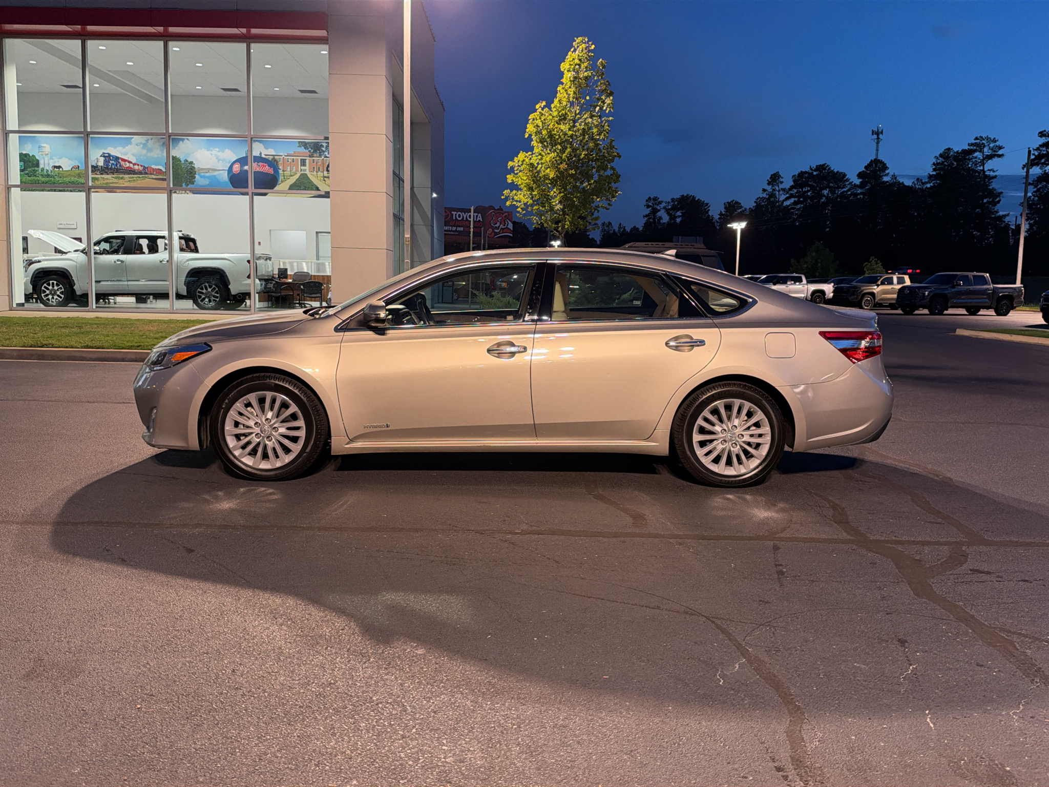 Used 2015 Toyota Avalon Hybrid Sedan
