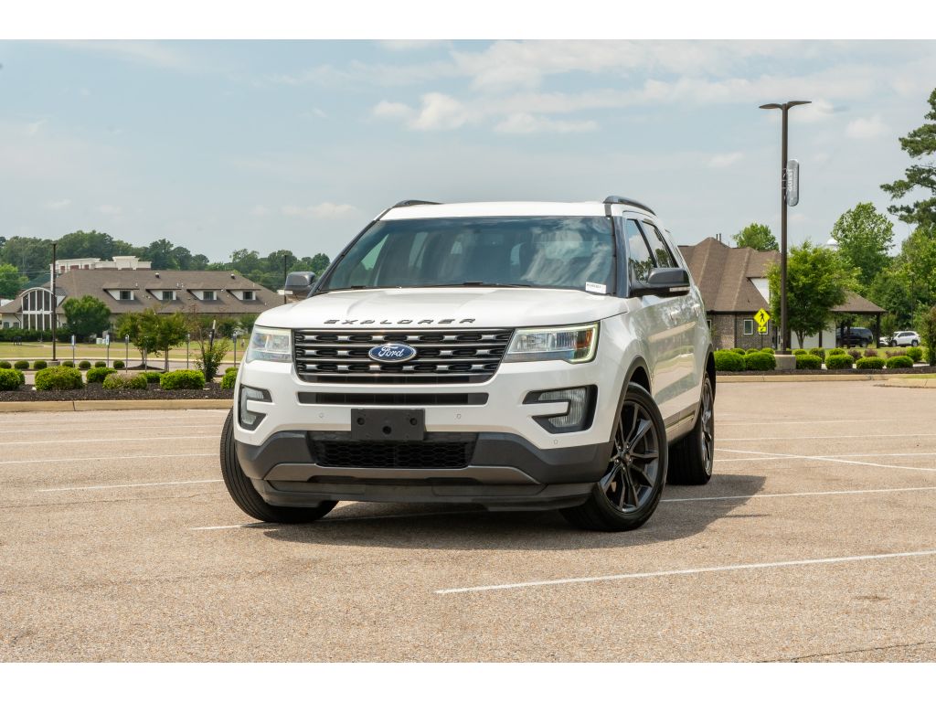 2017 Ford Explorer XLT FWD's photo