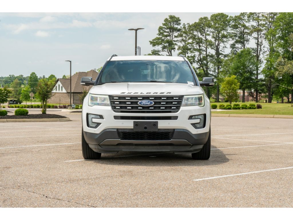 Used 2017 Ford Explorer XLT with VIN 1FM5K7D88HGA03011 for sale in Hernando, MS