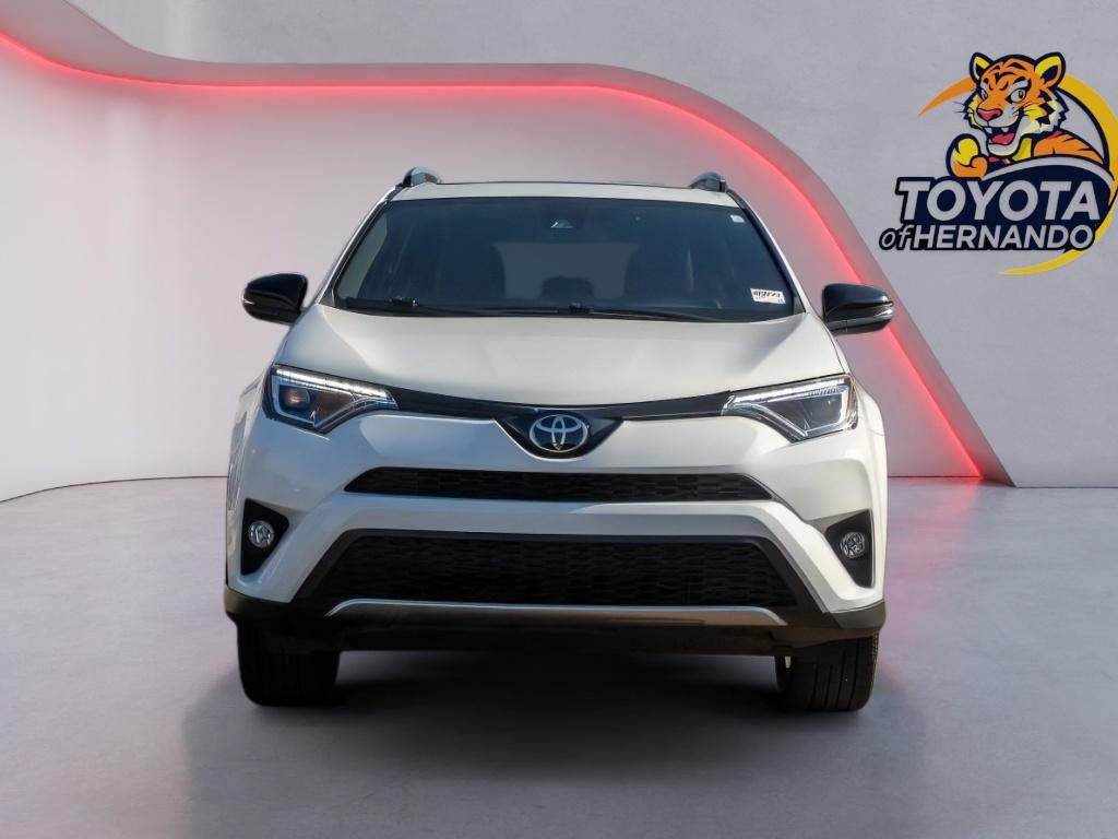 Used 2018 Toyota RAV4 SE with VIN JTMJFREV2JD258171 for sale in Hernando, MS