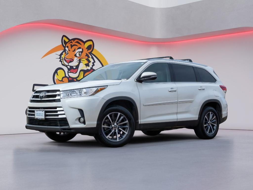 2019 Toyota Highlander XLE's photo