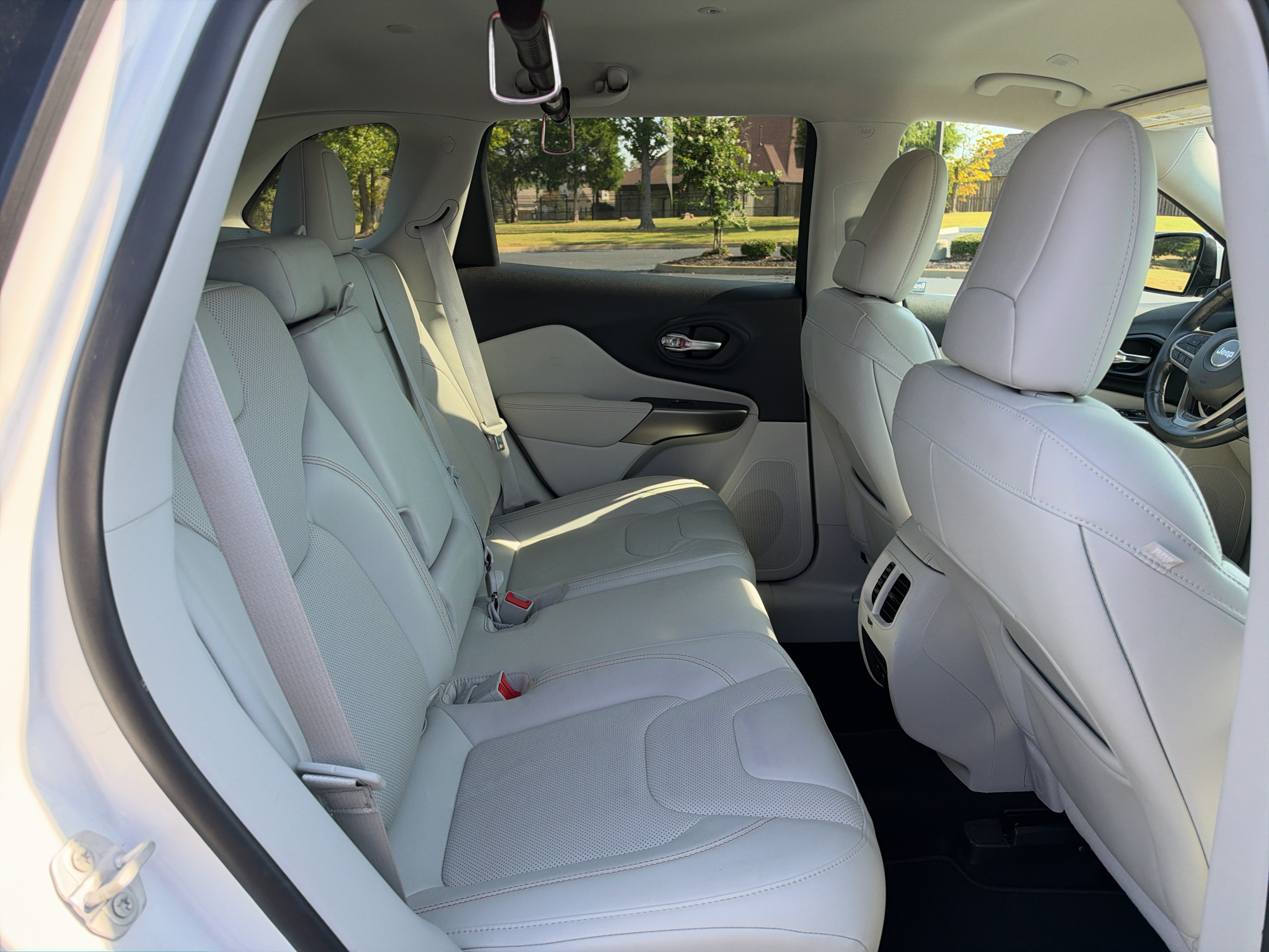 Used 2020 Jeep Cherokee SUV
