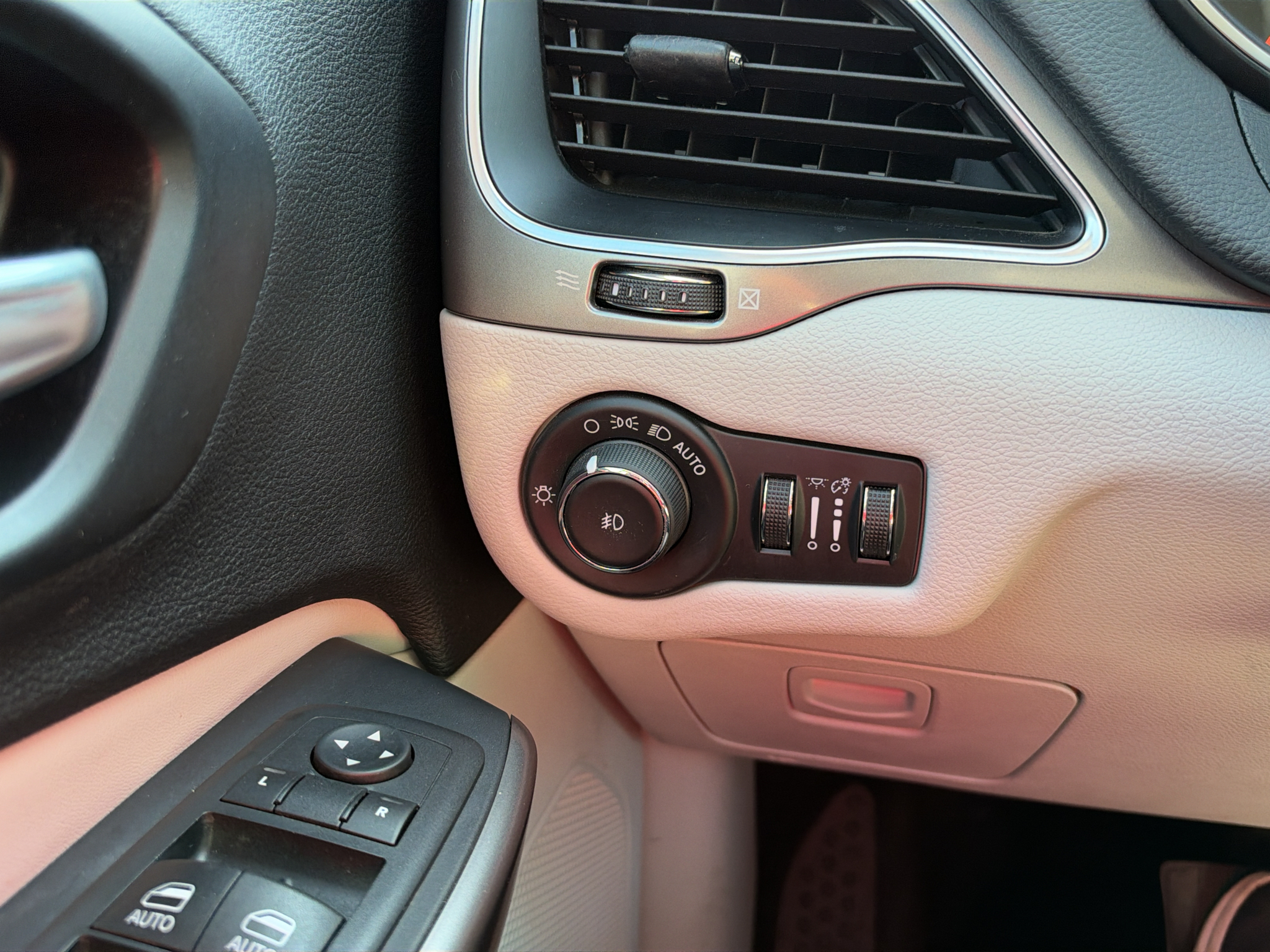 Used 2020 Jeep Cherokee SUV