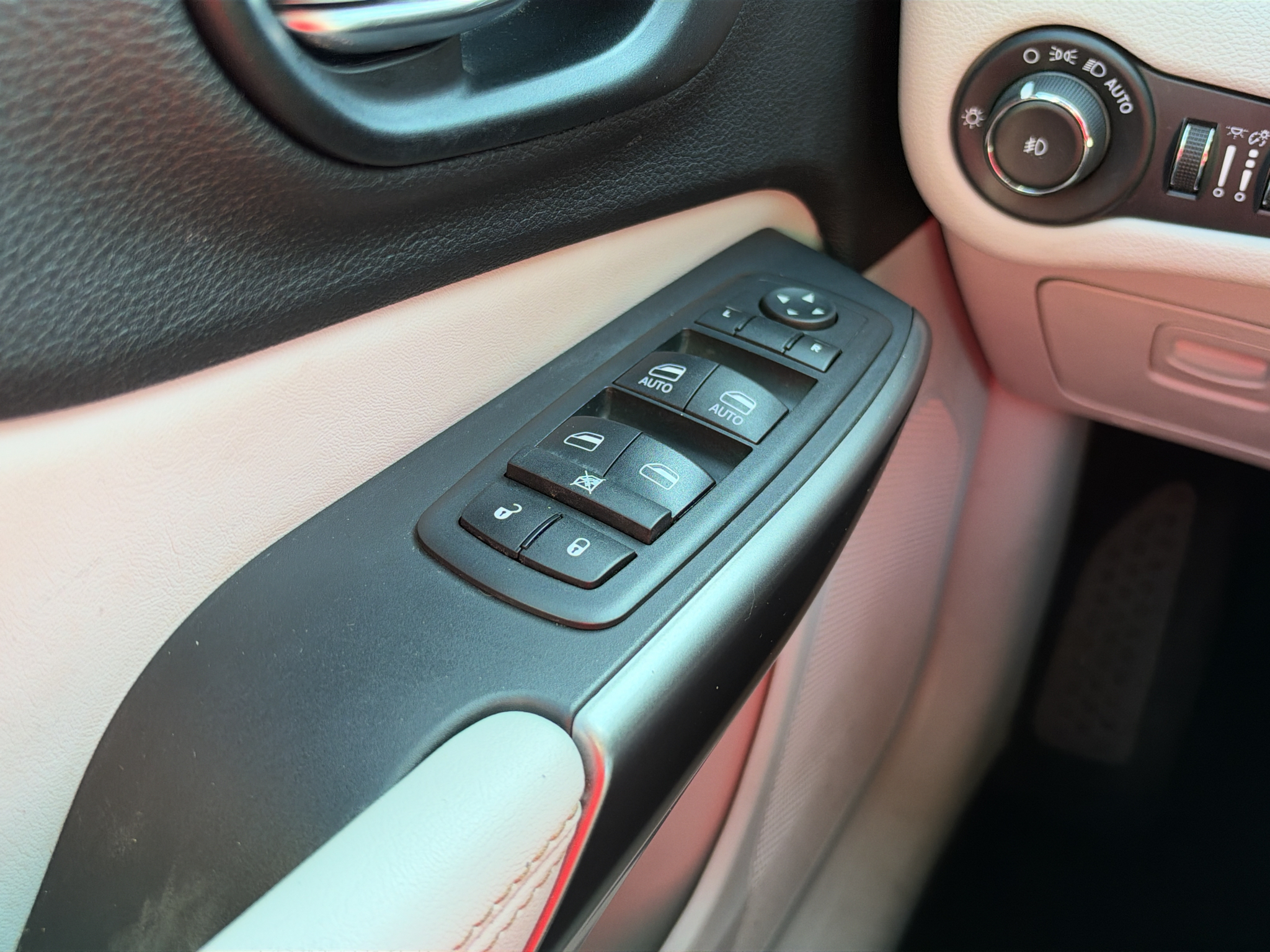 Used 2020 Jeep Cherokee SUV