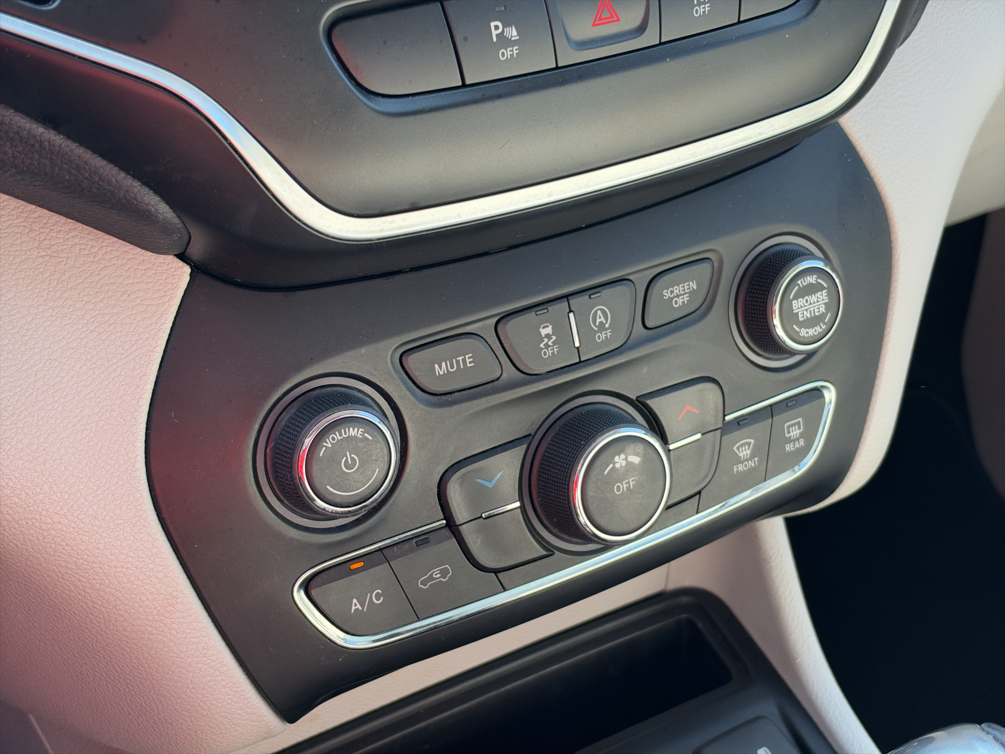 Used 2020 Jeep Cherokee SUV