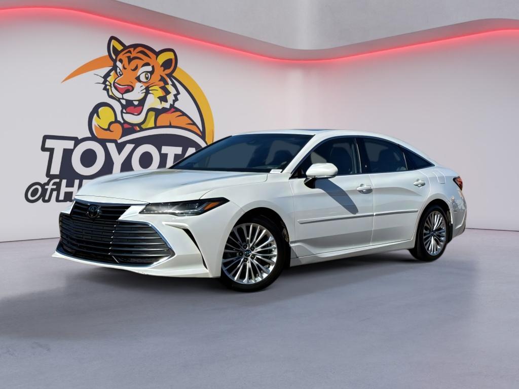 2020 Toyota Avalon Limited's photo