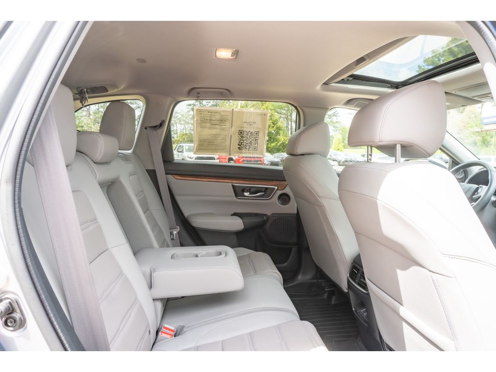 2021 Honda CR-V Touring - Photo 17