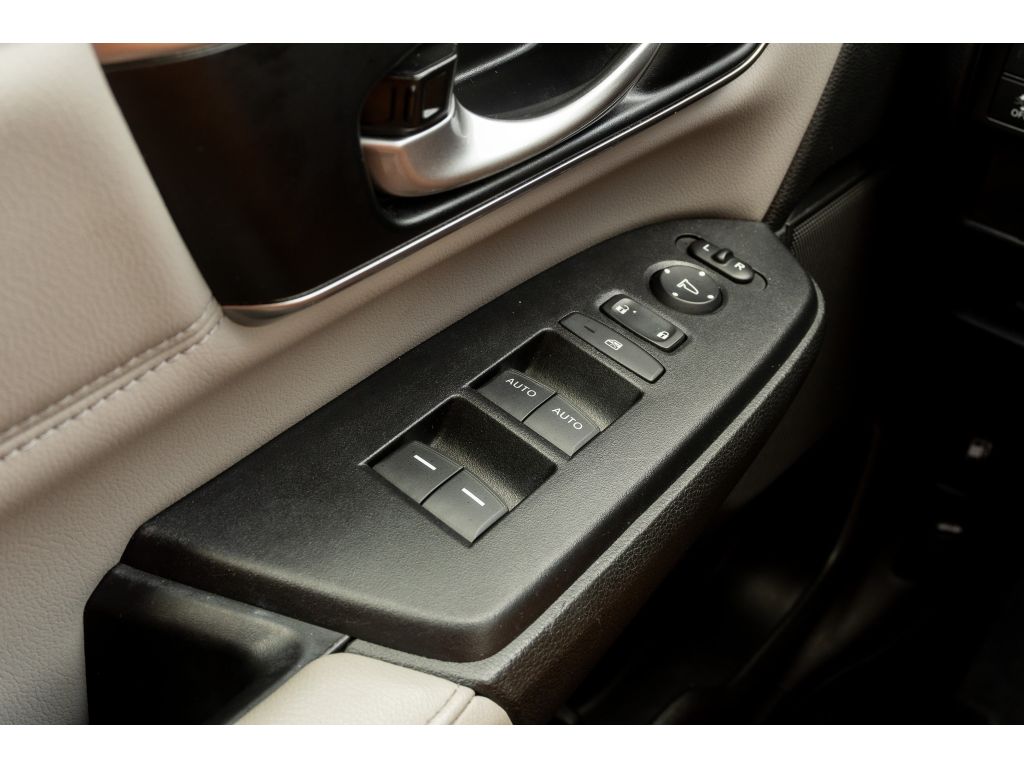 2021 Honda CR-V Touring - Photo 28