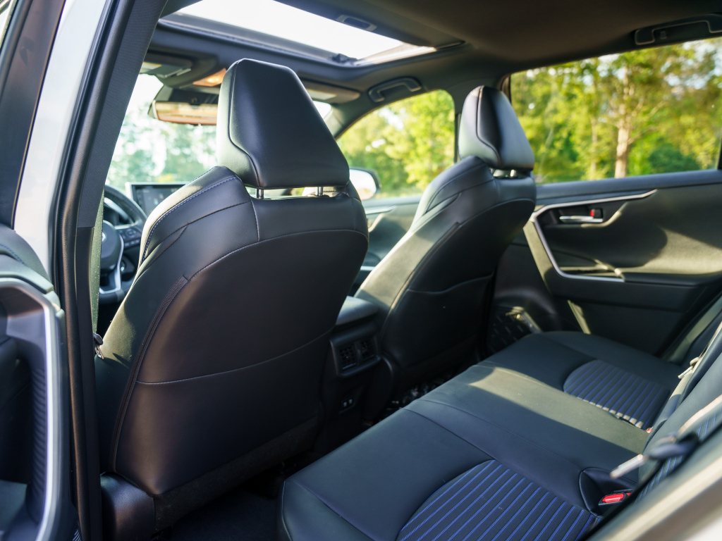 2021 Toyota RAV4 XSE - Photo 13