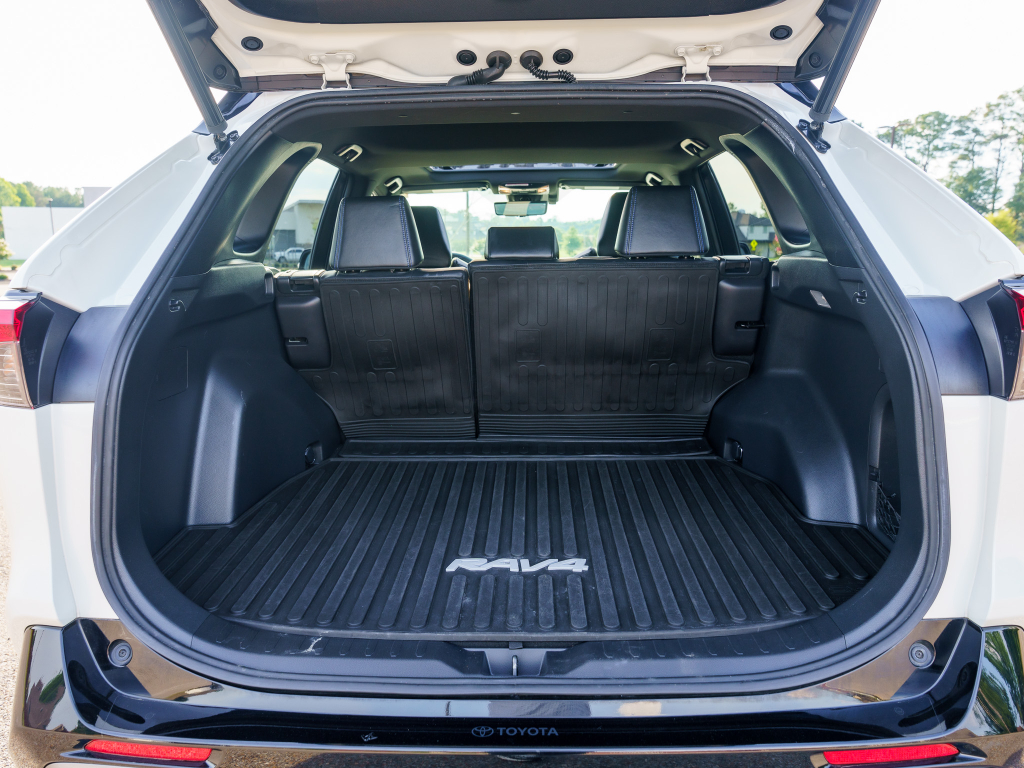 2021 Toyota RAV4 XSE - Photo 15