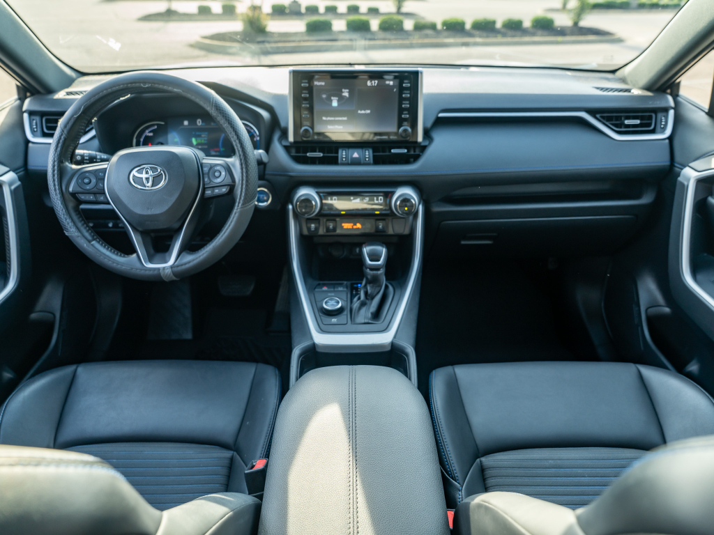 2021 Toyota RAV4 XSE - Photo 20