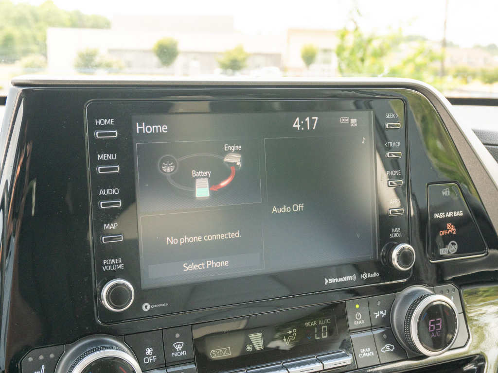 Used 2021 Toyota Highlander Hybrid SUV