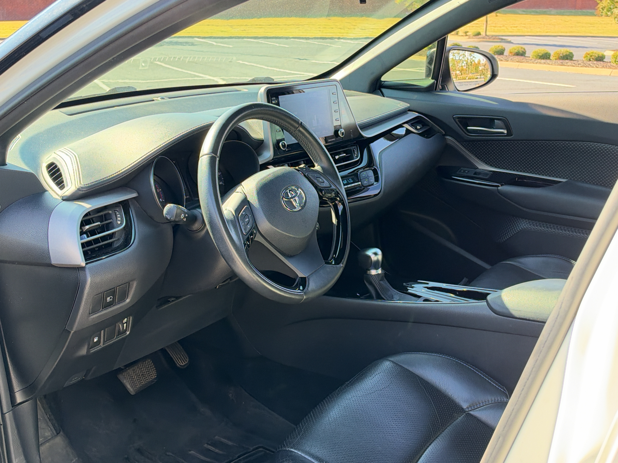 Used 2022 Toyota C-HR SUV