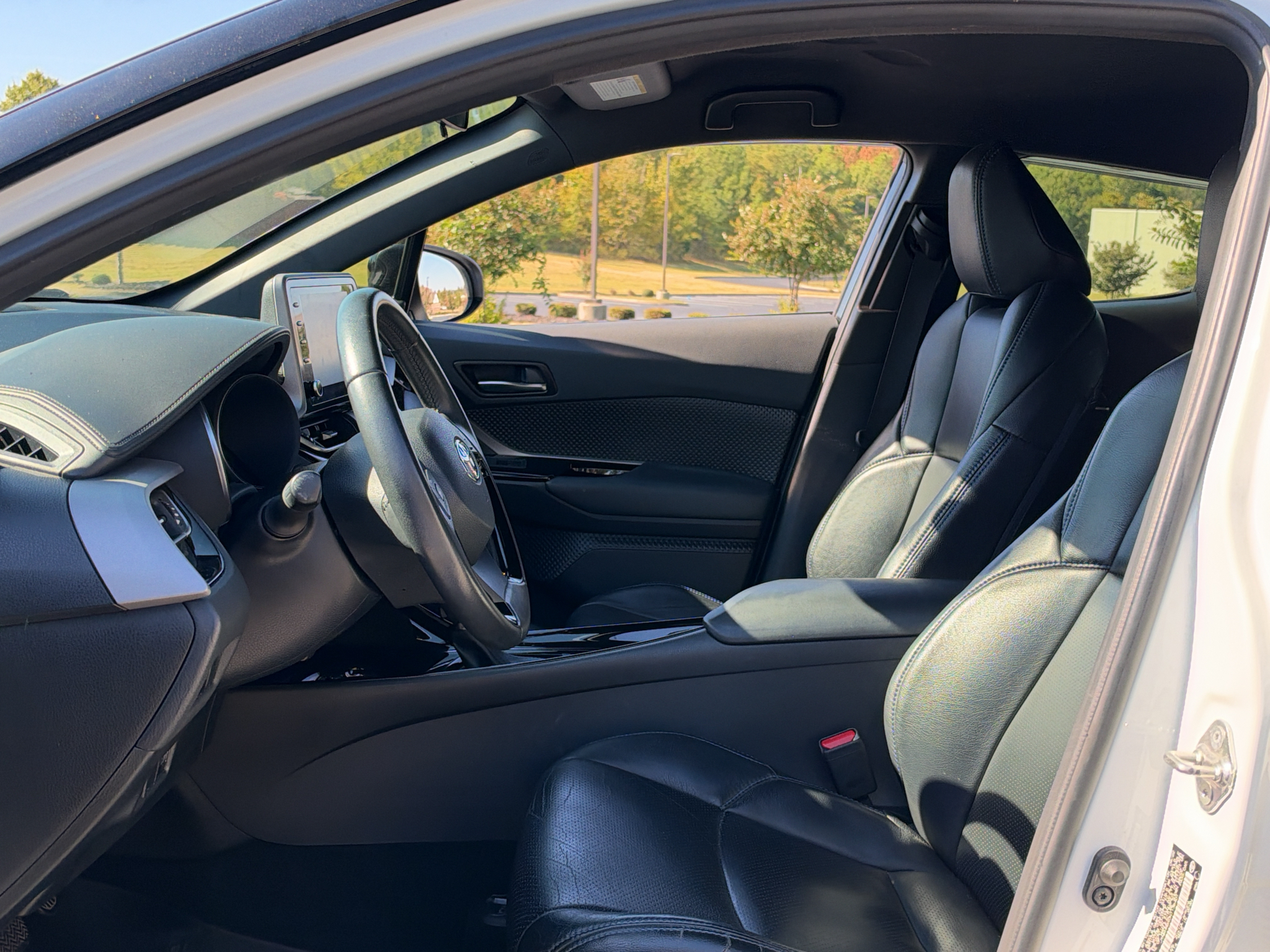 Used 2022 Toyota C-HR SUV