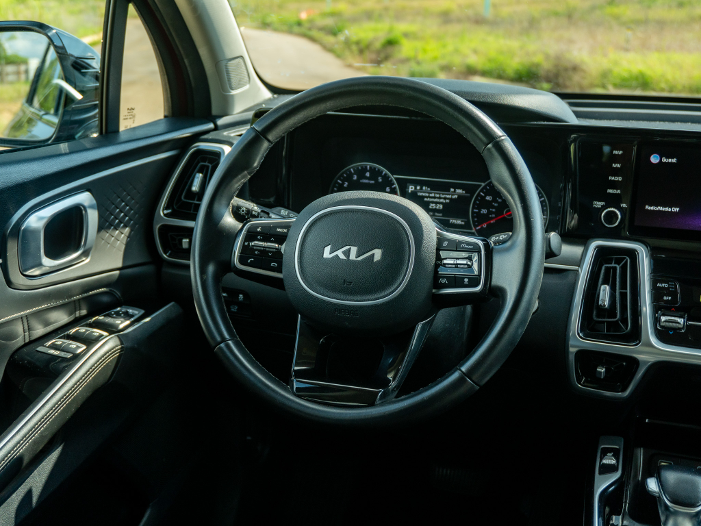2022 Kia Sorento SX - Photo 23
