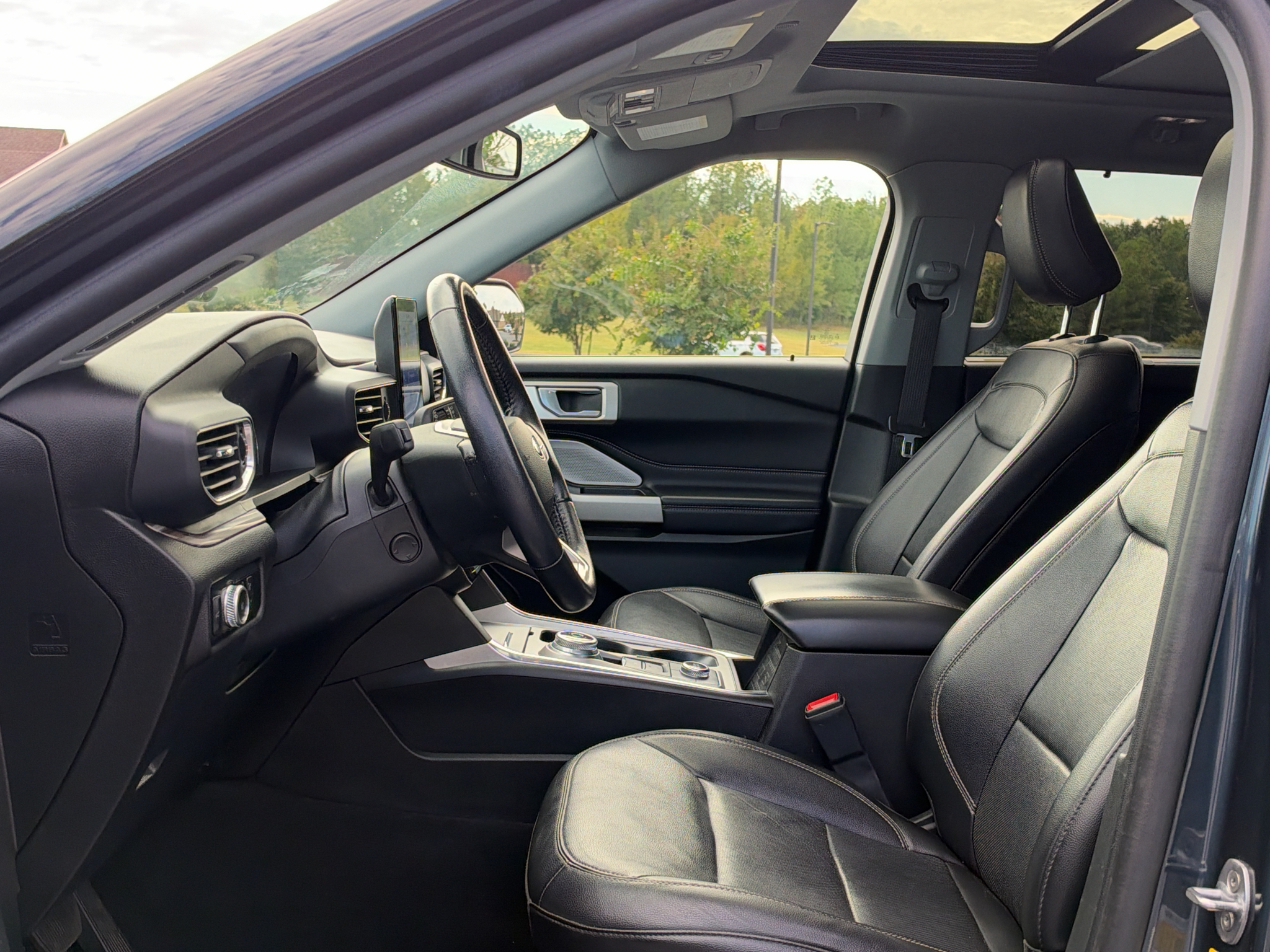 Used 2022 Ford Explorer SUV