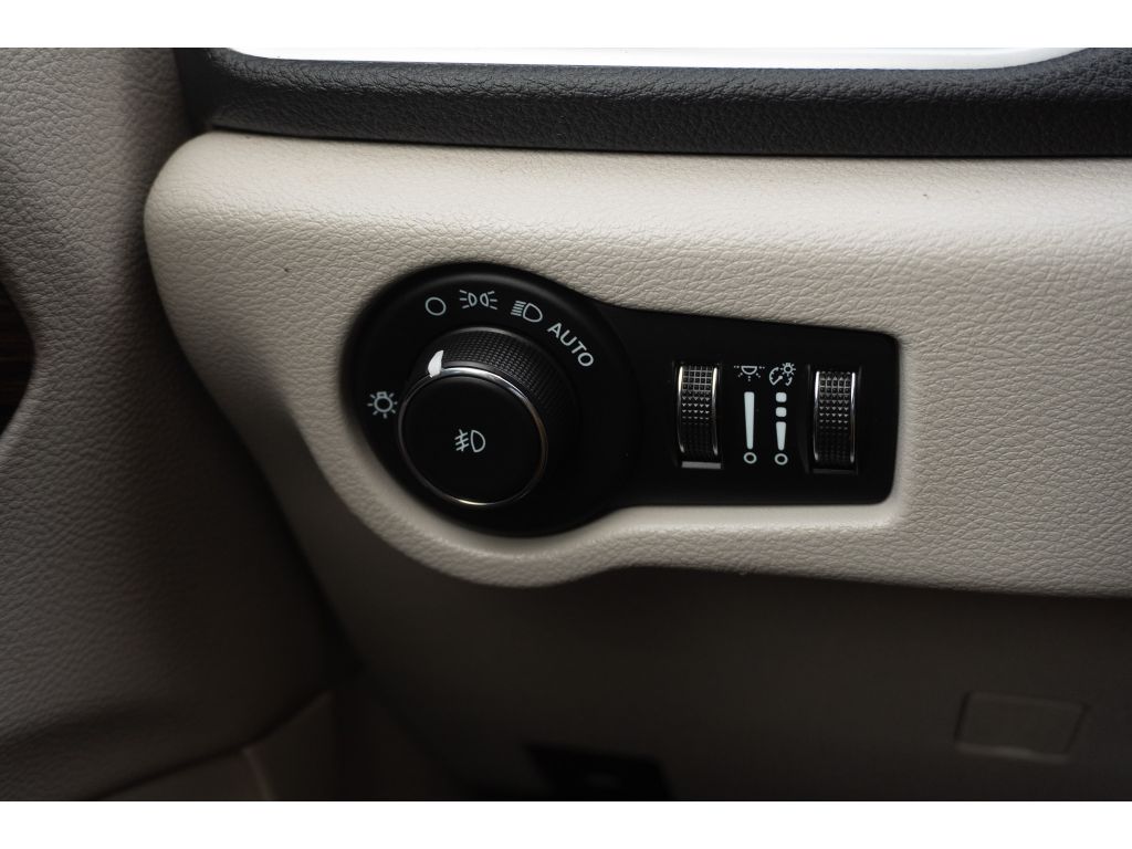 Used 2022 Chrysler Pacifica Van