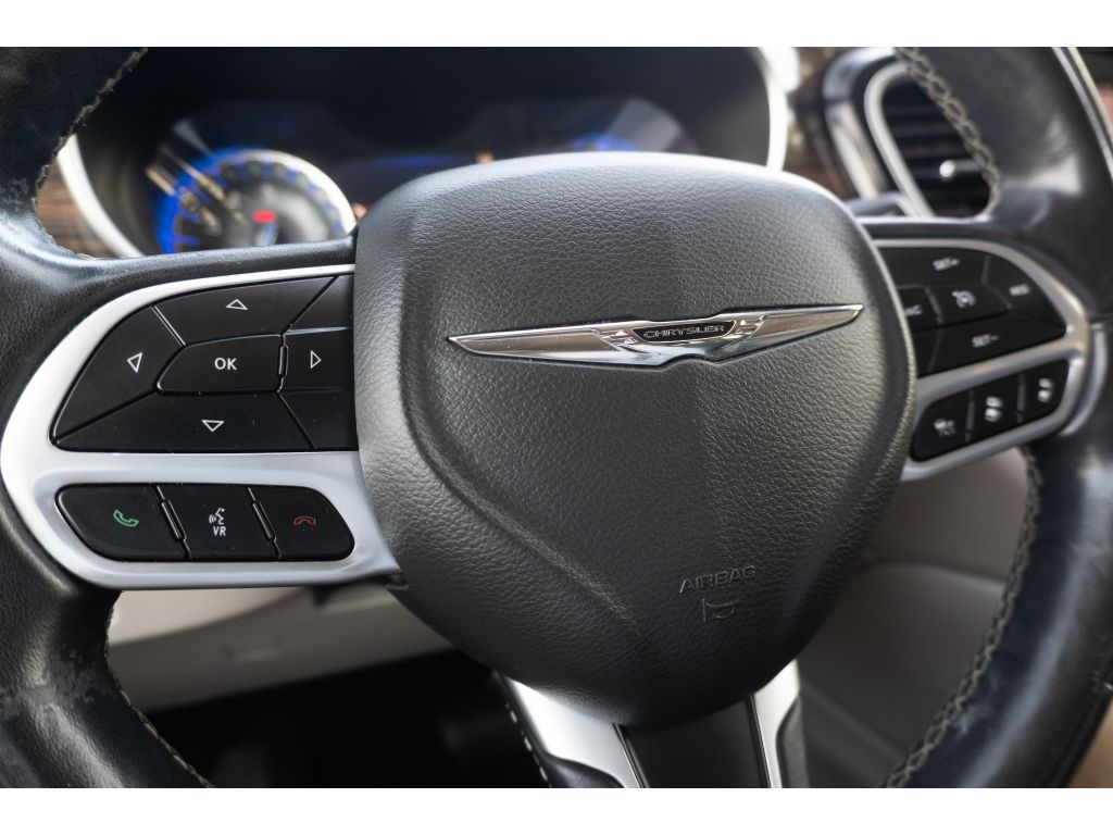 Used 2022 Chrysler Pacifica Van