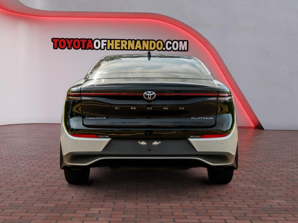 Used 2023 Toyota Crown Sedan