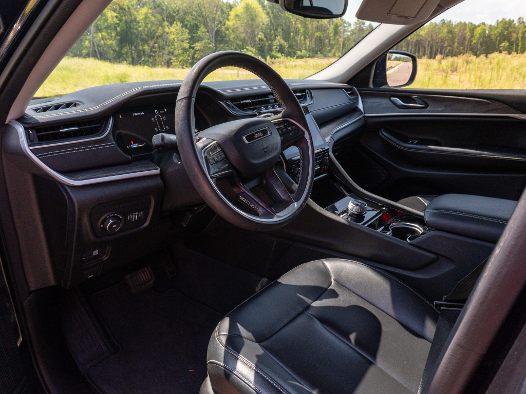 Used 2023 Jeep Grand Cherokee L SUV