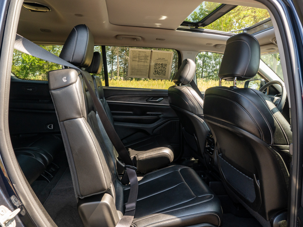 Used 2023 Jeep Grand Cherokee L SUV