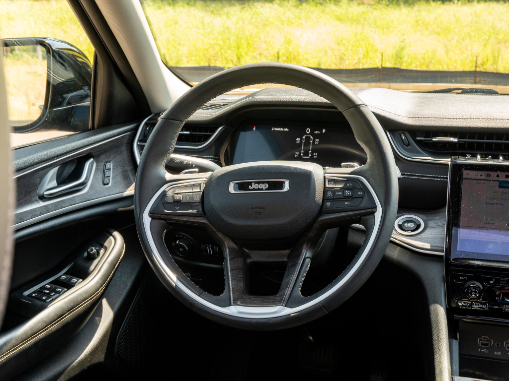 Used 2023 Jeep Grand Cherokee L SUV