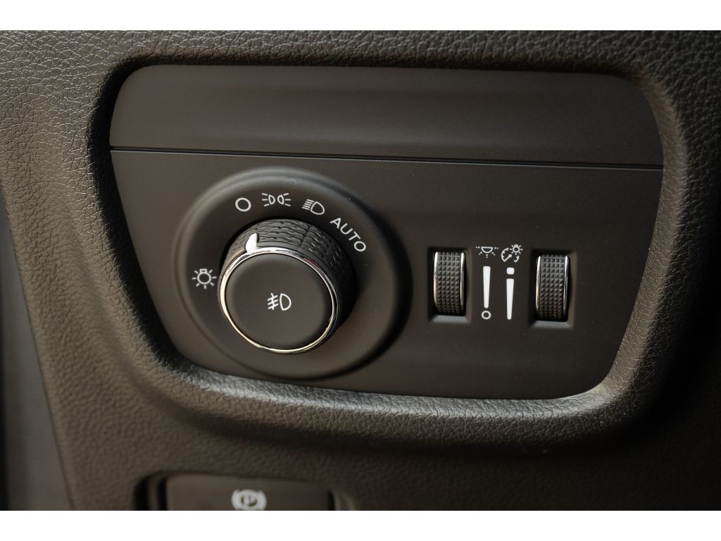 Used 2023 Jeep Grand Cherokee L SUV