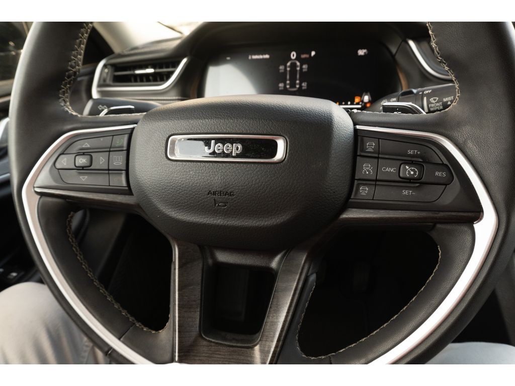 Used 2023 Jeep Grand Cherokee L SUV