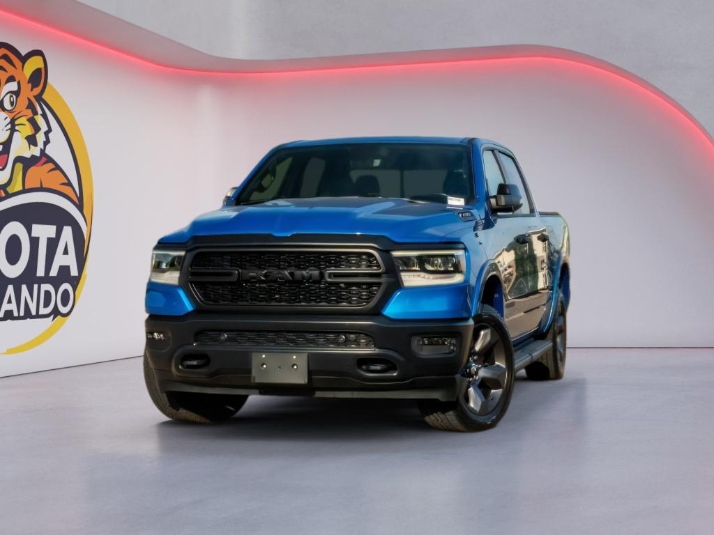 2023 RAM 1500 Big Horn/Lone Star 4x4 Crew Cab 5'7's photo