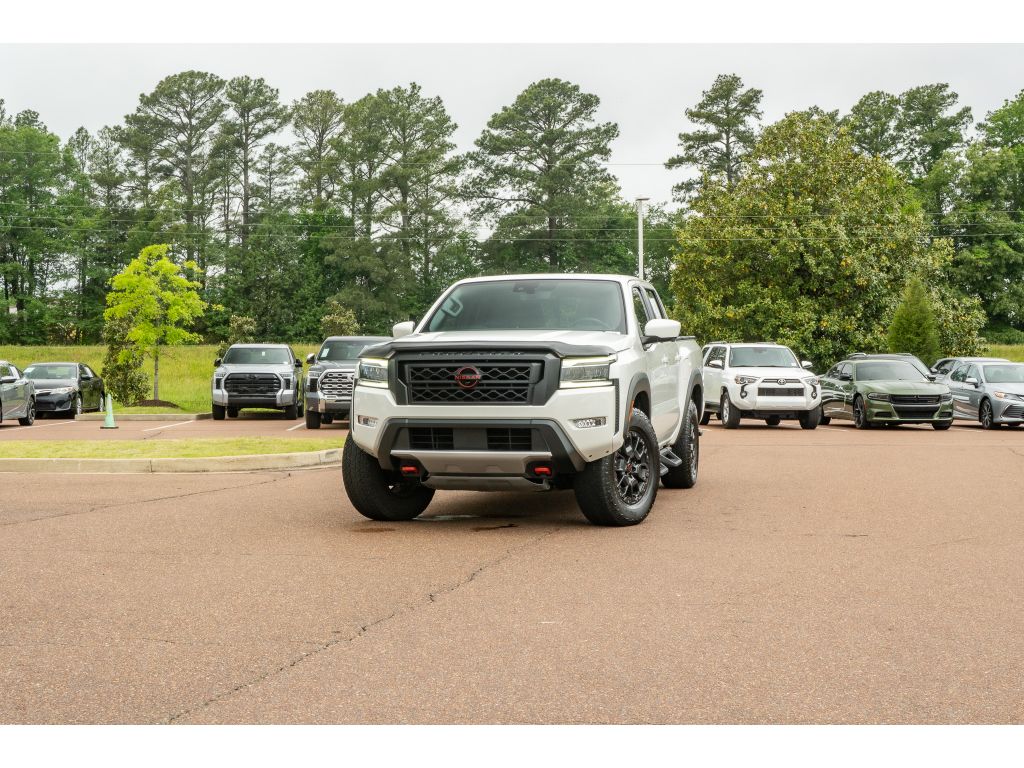 2023 Nissan Frontier PRO-4X Crew Cab 4X4's photo