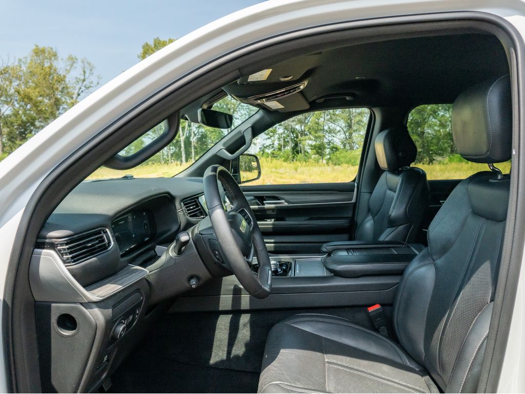 Used 2023 Jeep Wagoneer L SUV