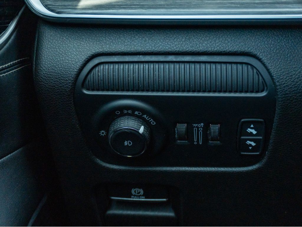 Used 2023 Jeep Wagoneer L SUV