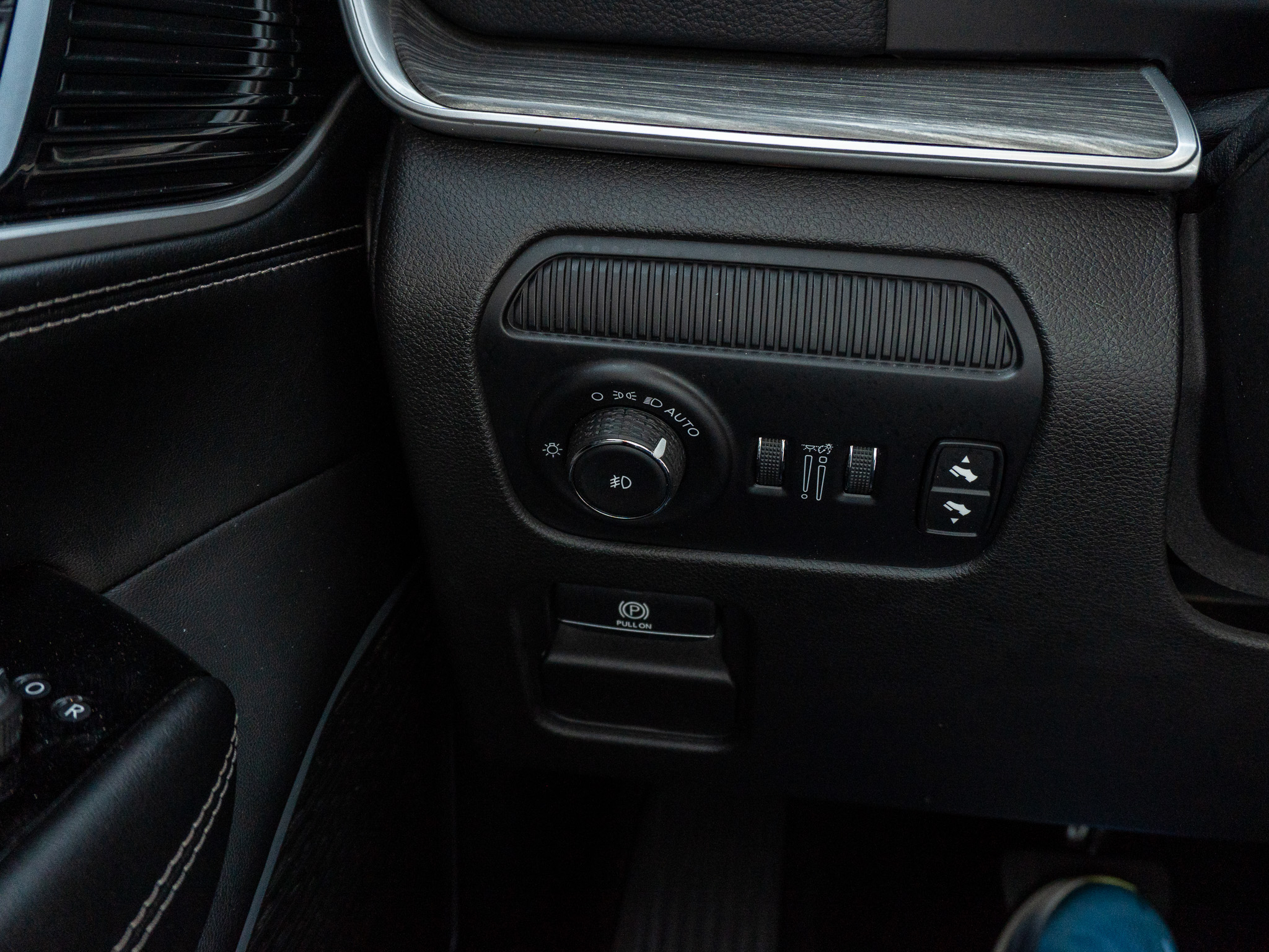 Used 2023 Jeep Wagoneer SUV