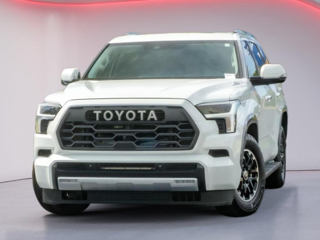 2023 Toyota Sequoia Limited 4WD i-FORCE MAX Hybrid's photo