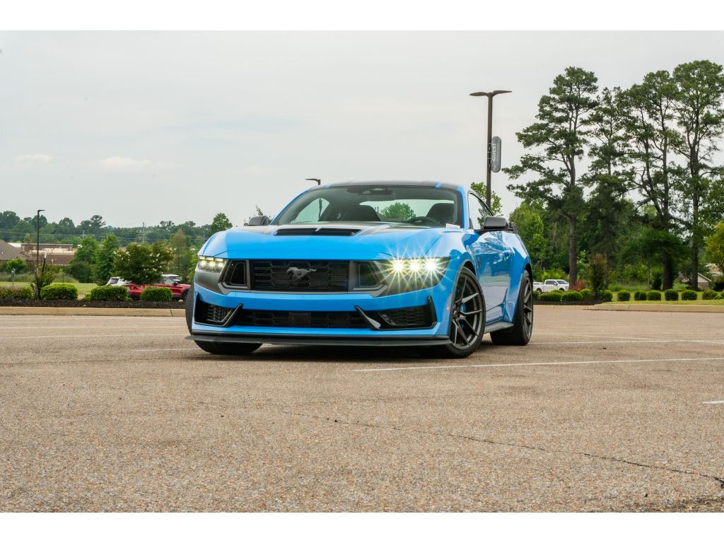 2024 Ford Mustang Dark Horse's photo