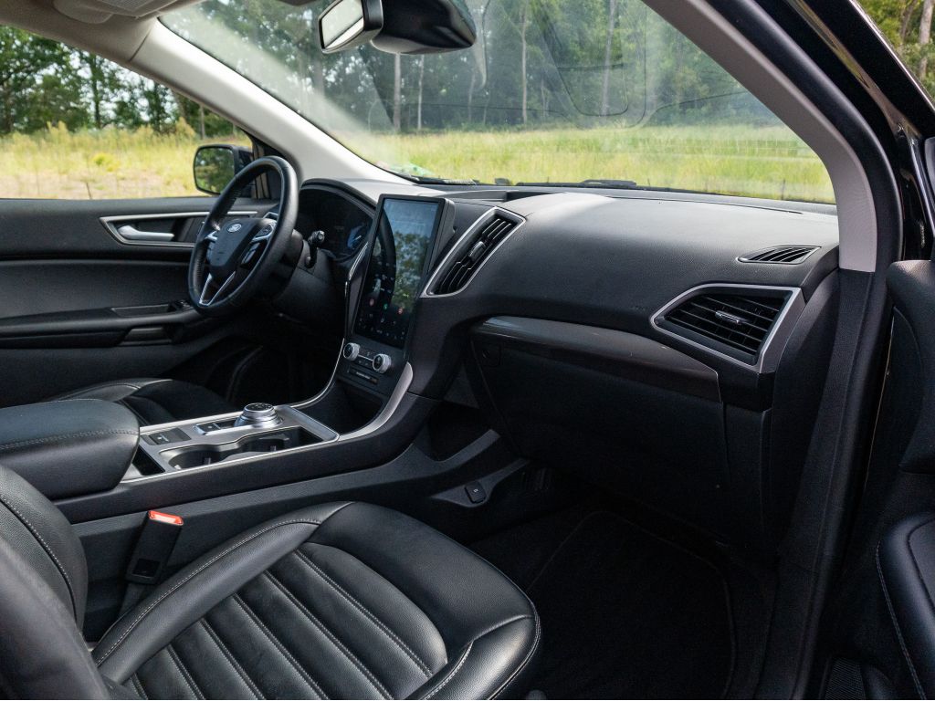 Used 2024 Ford Edge SUV