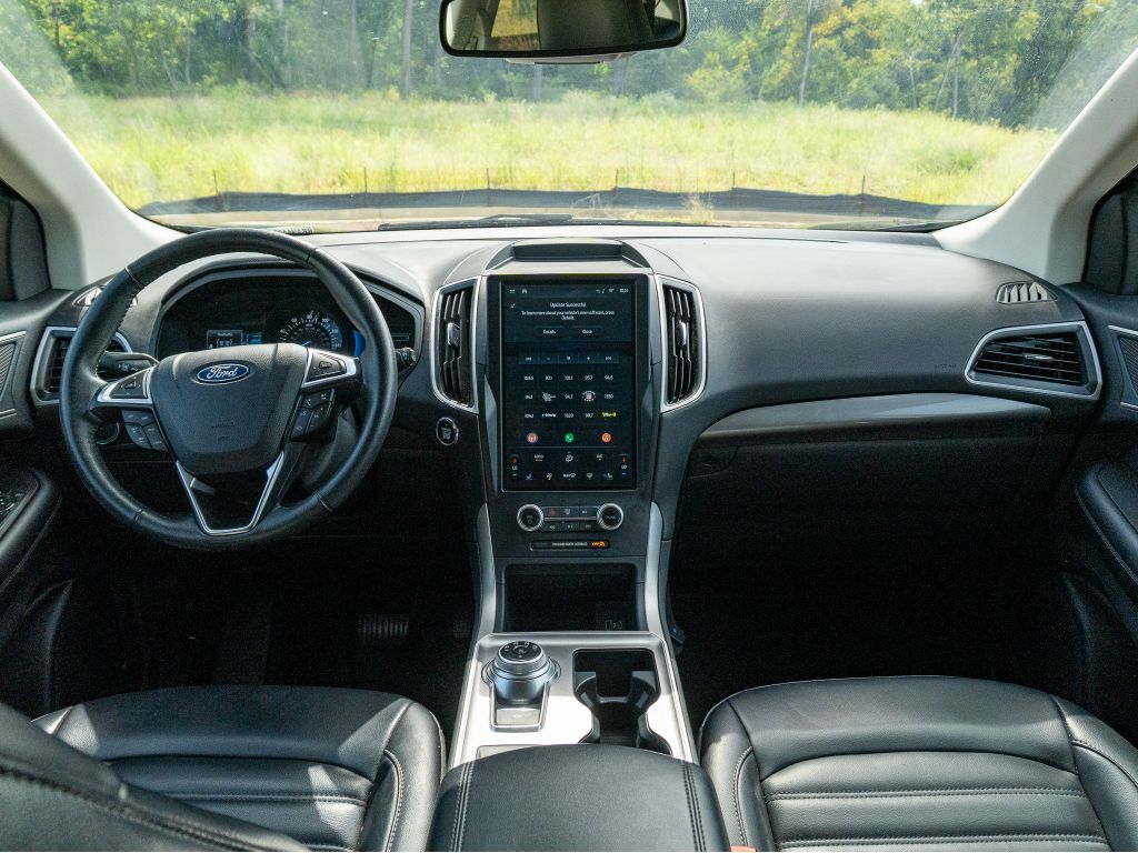 Used 2024 Ford Edge SUV