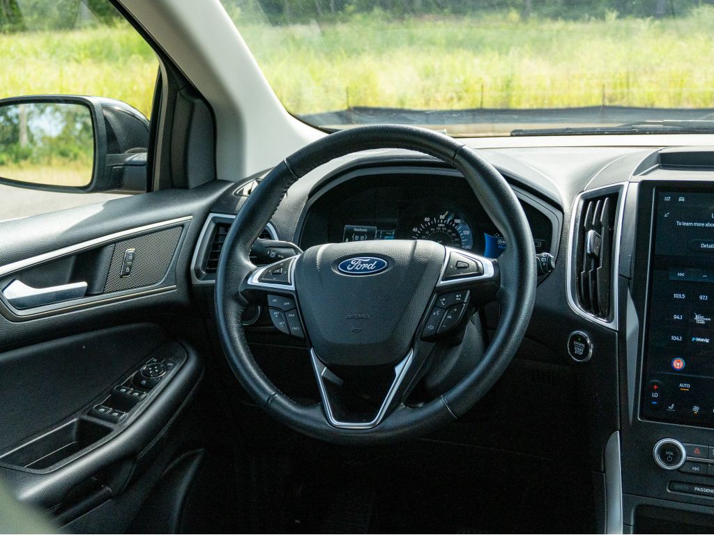 Used 2024 Ford Edge SUV