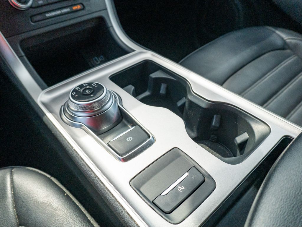 Used 2024 Ford Edge SUV