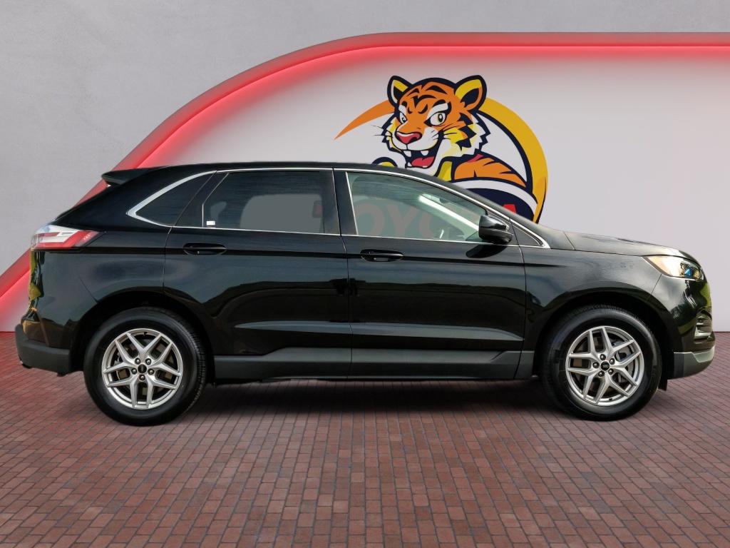 Used 2024 Ford Edge SUV